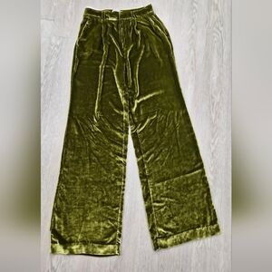 Reformation Velvet Wide-Leg Pants in Olive Green - Size 4